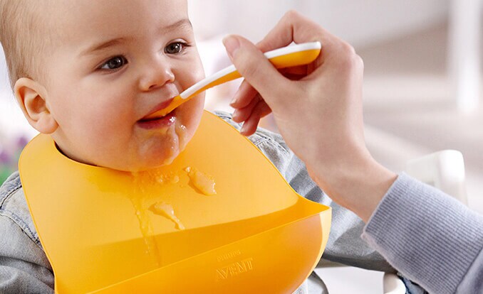 Distintas etapas de la introducción a los alimentos sólidos