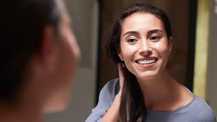 Qué hacer en casa para mantener una sonrisa bonita y saludable