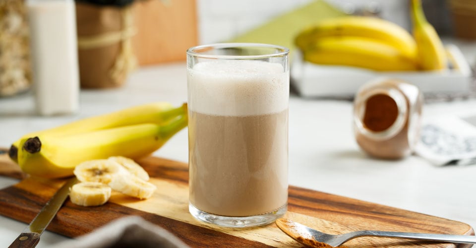 Qué desayunar antes de entrenar: batido proteico previo al entrenamiento