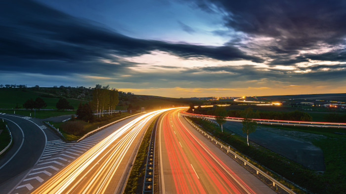 Conexiones brillantes