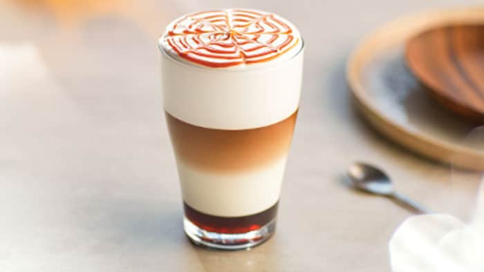 https://www.philips.es/c-dam/b2c/master/experience/ho/cooking/cooking-tips/espresso-and-milk-drinks-espresso-and-milk-drinks-debunked/espresso-and-milk-drinks-espresso-and-milk-drinks-debunked-main-thumb.jpg