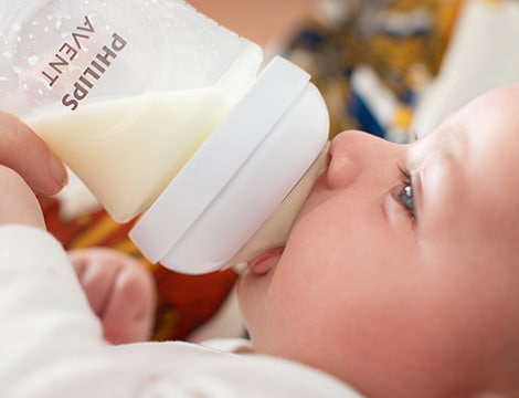 Tetina de biberón, investigación sobre el ritmo de alimentación natural del bebé
