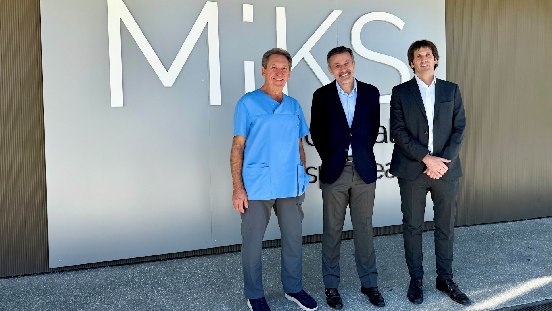 Philips y Hospital MiKS firman un acuerdo estratégico para impulsar la innovación en el tratamiento integral de patologías musculoesqueléticas