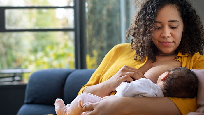 Según un estudio de Philips Avent, dos de cada tres madres se sentirían más cómodas dando el pecho en lugares públicos, si se considerara una actividad “normal”
