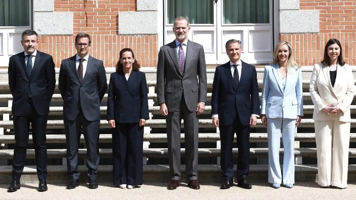 El Rey Felipe VI recibe a Philips Ib&eacute;rica con motivo de su centenario en Espa&ntilde;a