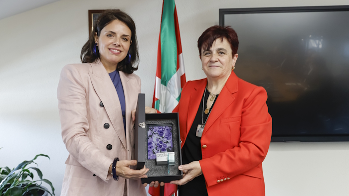 Entrega premio Philips 100% Digital - Lore Bilbao y Maria Felpeto_thumb -  